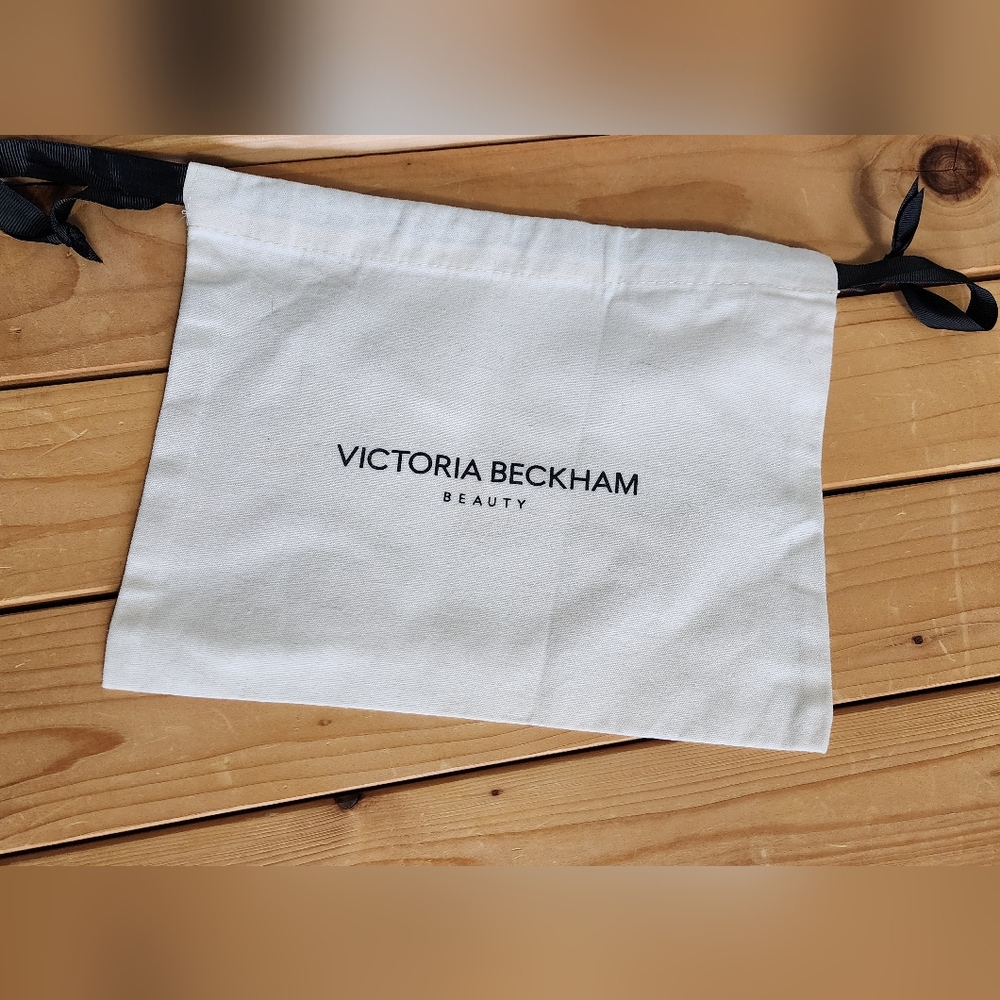 Victoria Beckham Beauty White Pouch Approx 11 X 8.5in